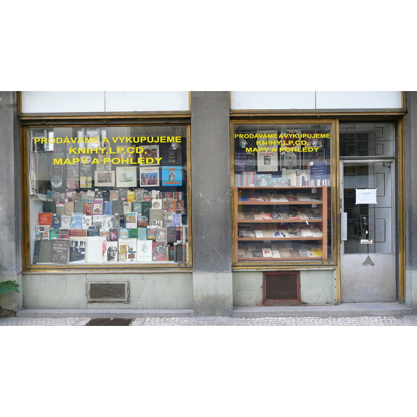 Photo République Tchèque Prague rue Opletalova 2007-07 18