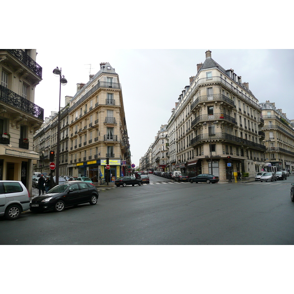 Photo France Paris Rue de Rome 2007-06 42