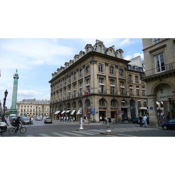 Photo France Paris Place Vendome 2007-07 1