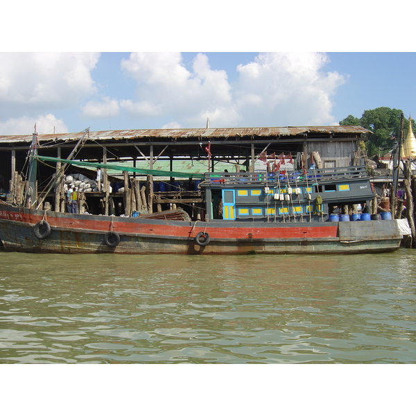 Photo Birmanie (Myanmar) Myeik (Mergui) 2005-01 57