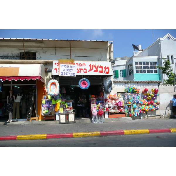 Photo Israel Tel Aviv Rue Yefet 2007-06 11