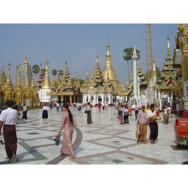Photo Birmanie (Myanmar) Rangoun Pagode Shwedagon 2005-01 12
