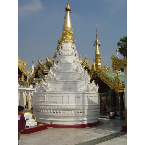 Photo Birmanie (Myanmar) Rangoun Pagode Shwedagon 2005-01 20