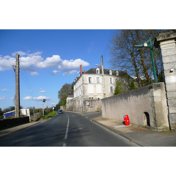 Photo France Amboise route de Amboise à Blois 2008-04 15
