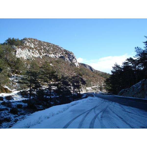 Photo France Route de Coursegoule à Gréolières les neiges 2007-01 21