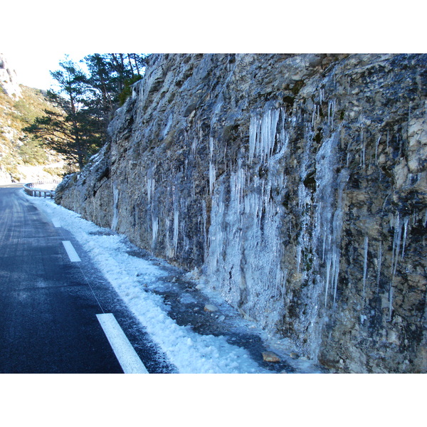 Photo France Route de Coursegoule à Gréolières les neiges 2007-01 0