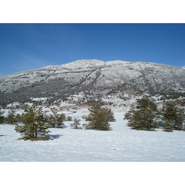 Photo France Route de Coursegoule à Gréolières les neiges 2007-01 108