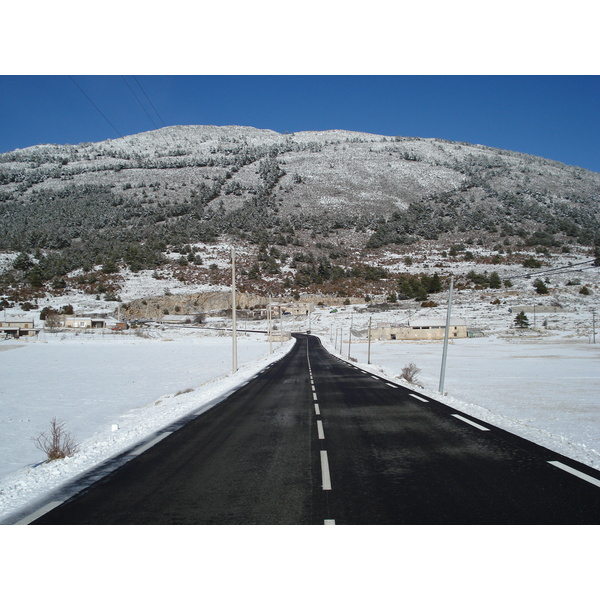 Photo France Route de Coursegoule à Gréolières les neiges 2007-01 78
