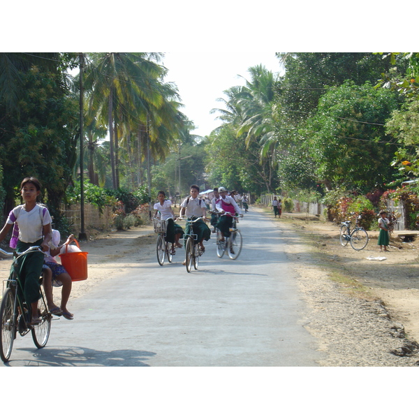 Photo Birmanie (Myanmar) Route de Dawei à Maungmagan 2005-01 52