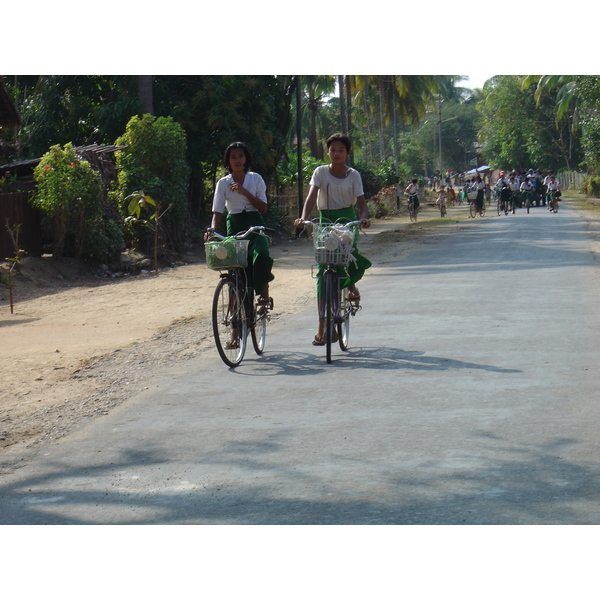 Photo Birmanie (Myanmar) Route de Dawei à Maungmagan 2005-01 67