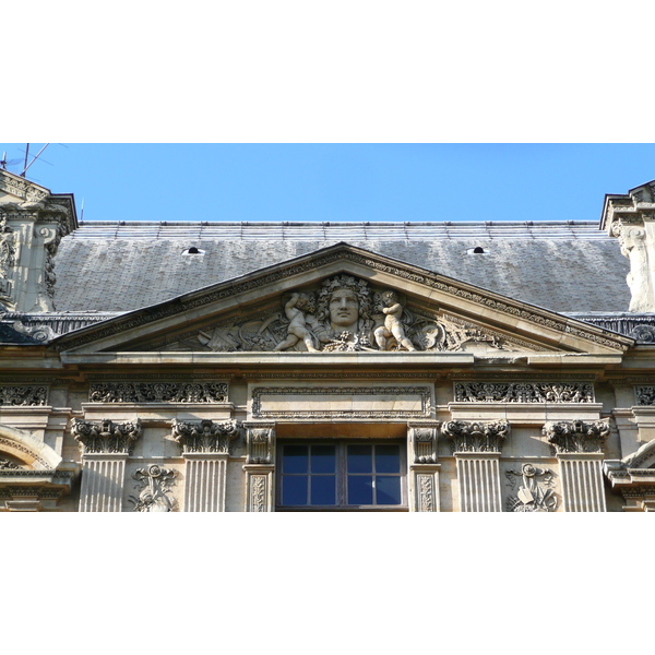Photo France Paris Le Louvre Facade sur Seine du Louvre 2007-07 39