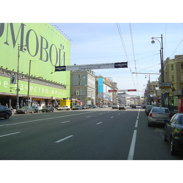 Photo Russie Moscou Rue Tverskaya 2005-04 139
