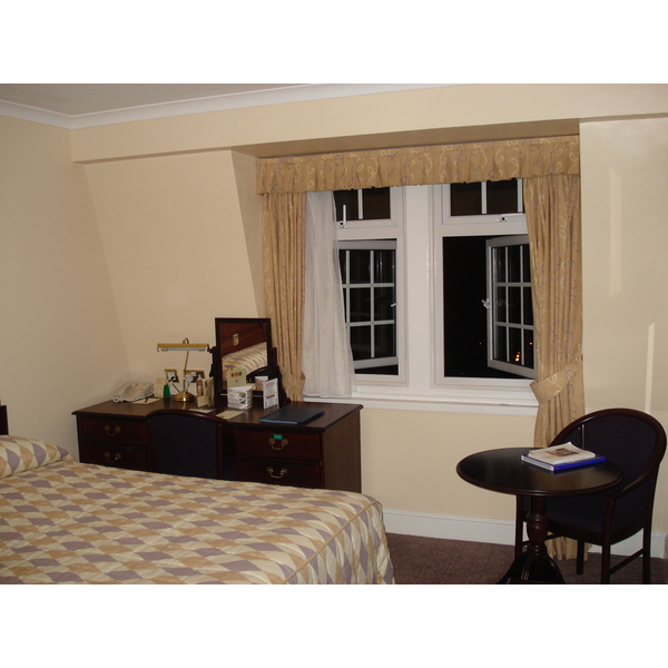 Photo Royaume-Uni Weybridge Hotel Oatlands Park 2006-10 21