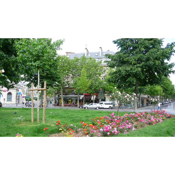 Photo France Paris 17eme Arrondissement Place Péreire 2007-05 14