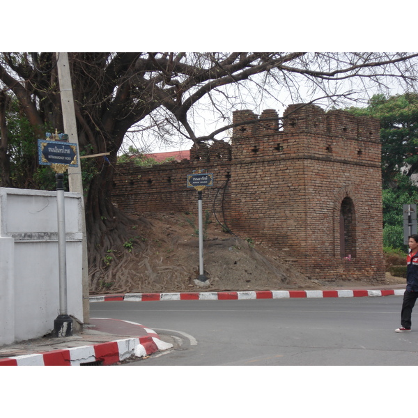 Photo Thaïlande Chiang Mai Centre(intra Canal) Rue Arrak (Canal) 2006-04 22