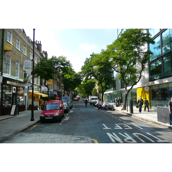 Photo Royaume-Uni Londres Tottenham Court Road 2007-09 6