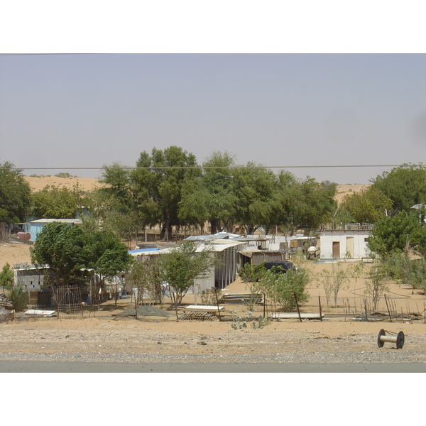 Photo Émirats arabes unis Route aux environs de Ajman 2005-03 1