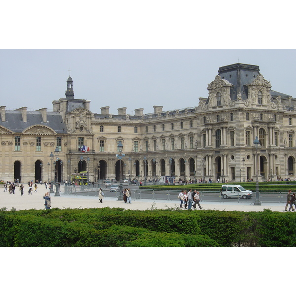 Photo France Paris Jardin du Carrousel du Louvre 2007-05 77