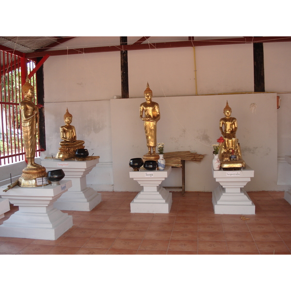 Photo Thaïlande Chiang Mai Centre(intra Canal) Temple Mun Ngeun Khong 2006-04 3