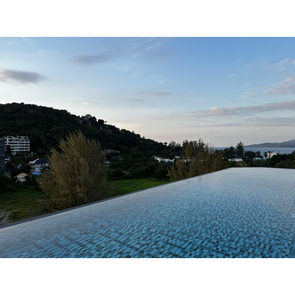 Photo Thaïlande Phuket Plage de Surin Hotel 6th Avenue 2021-12 21
