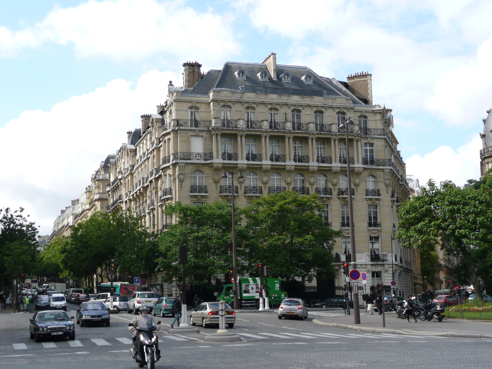 Photo France Paris Avenue Foch 2007-06 61
