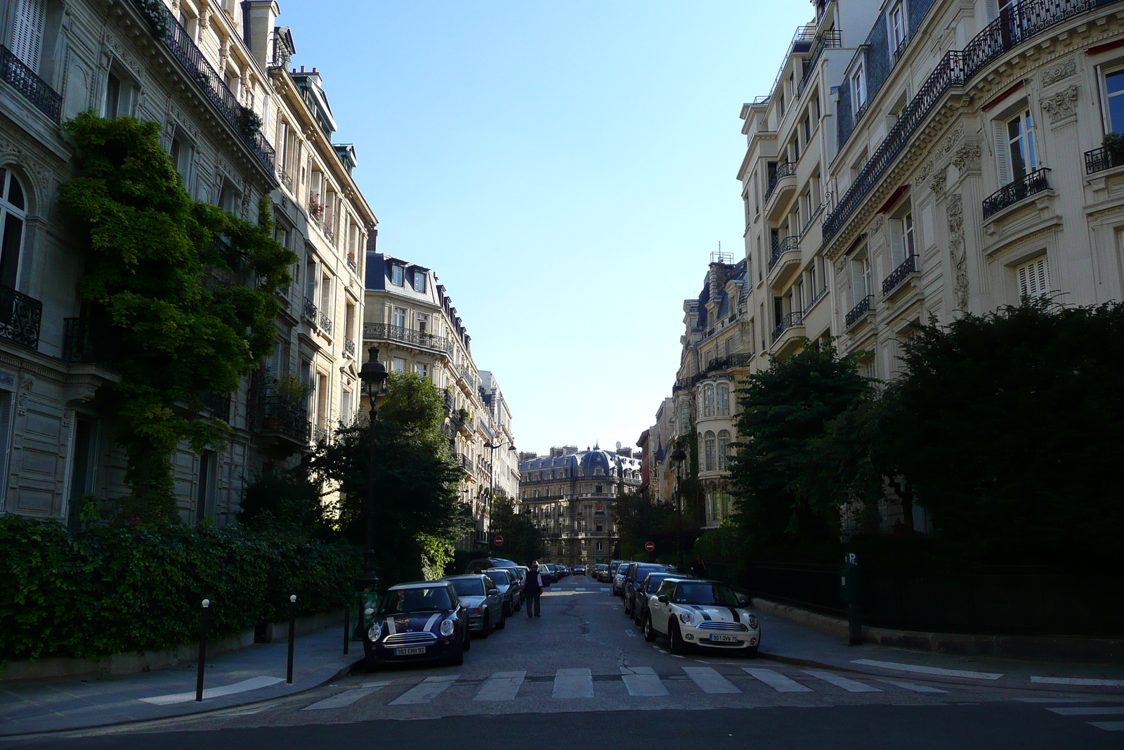Photo France Paris 8eme Arrondissement Rue Rembrandt 2007-09 21