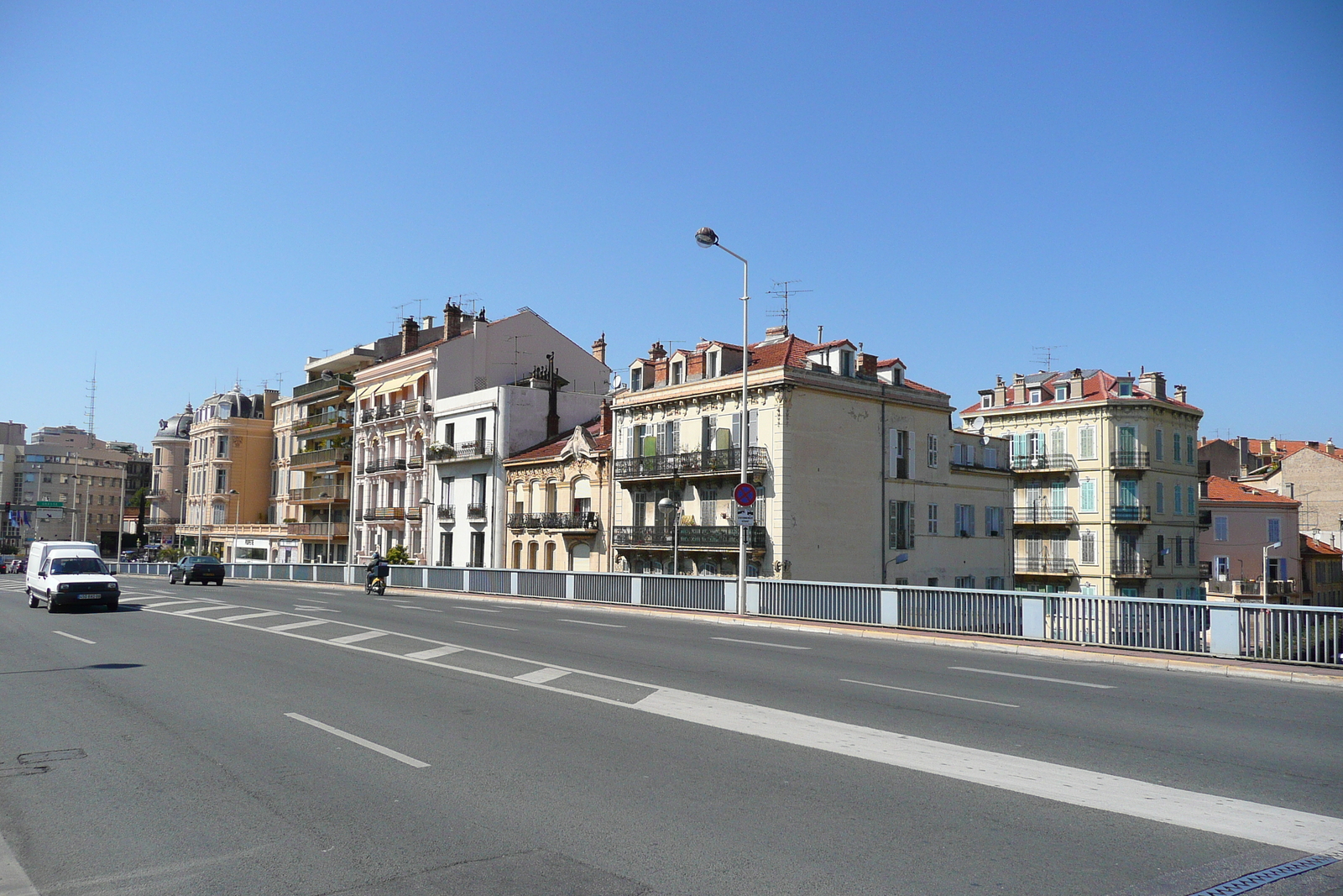 Photo France Cannes Boulevard du Ferrage 2008-03 20
