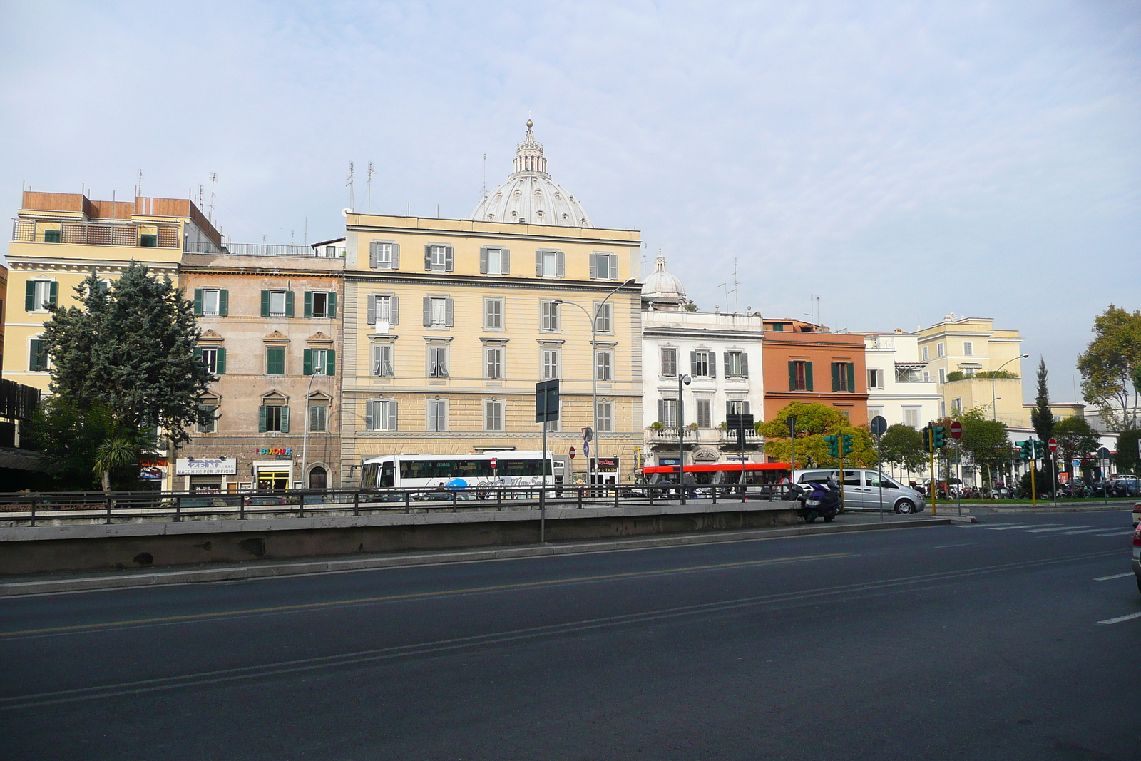Photo Italie Rome rue Gregorio VII 2007-11 61