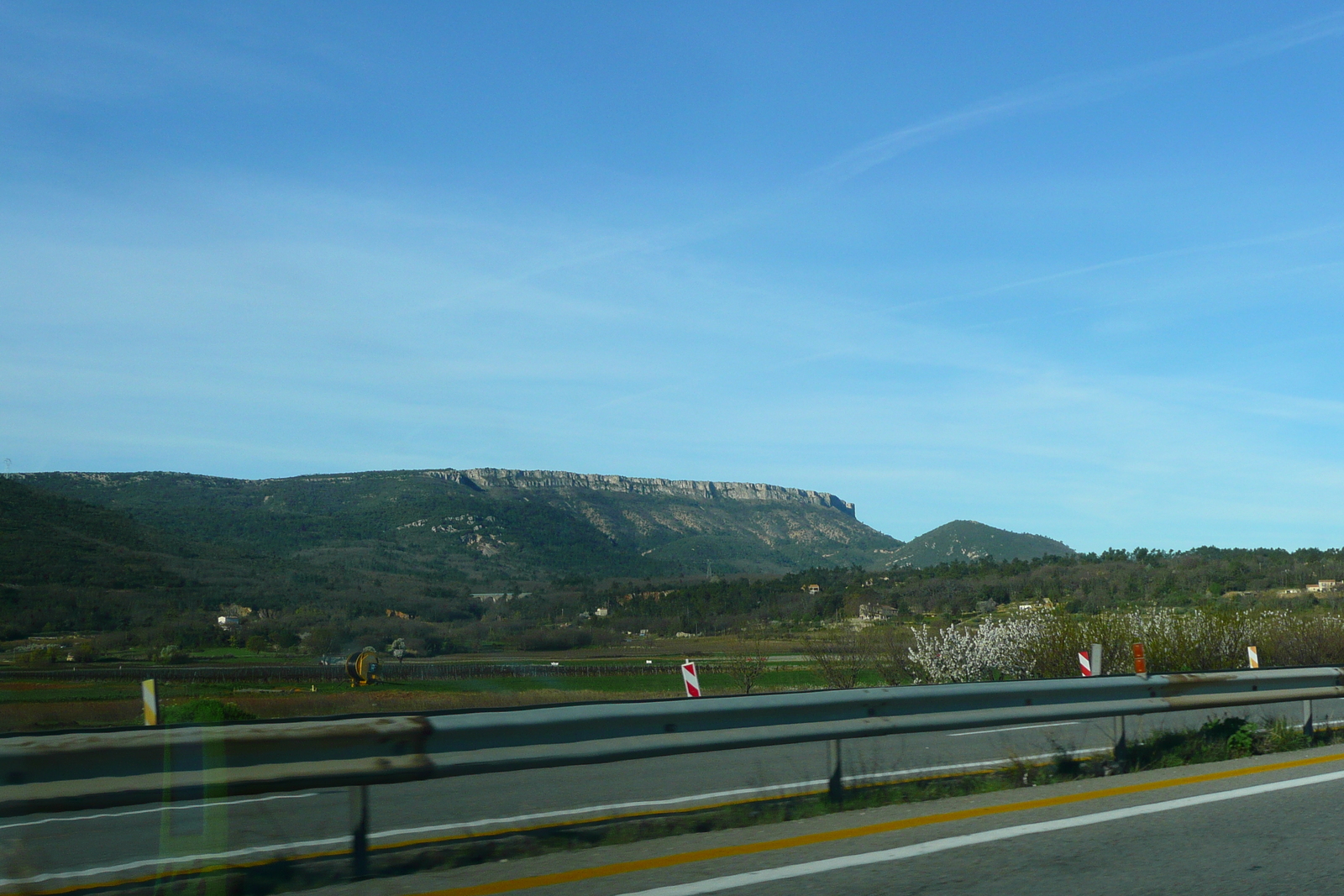 Photo France Côte d'Azur route A8 de Le Luc à Aix 2008-04 65