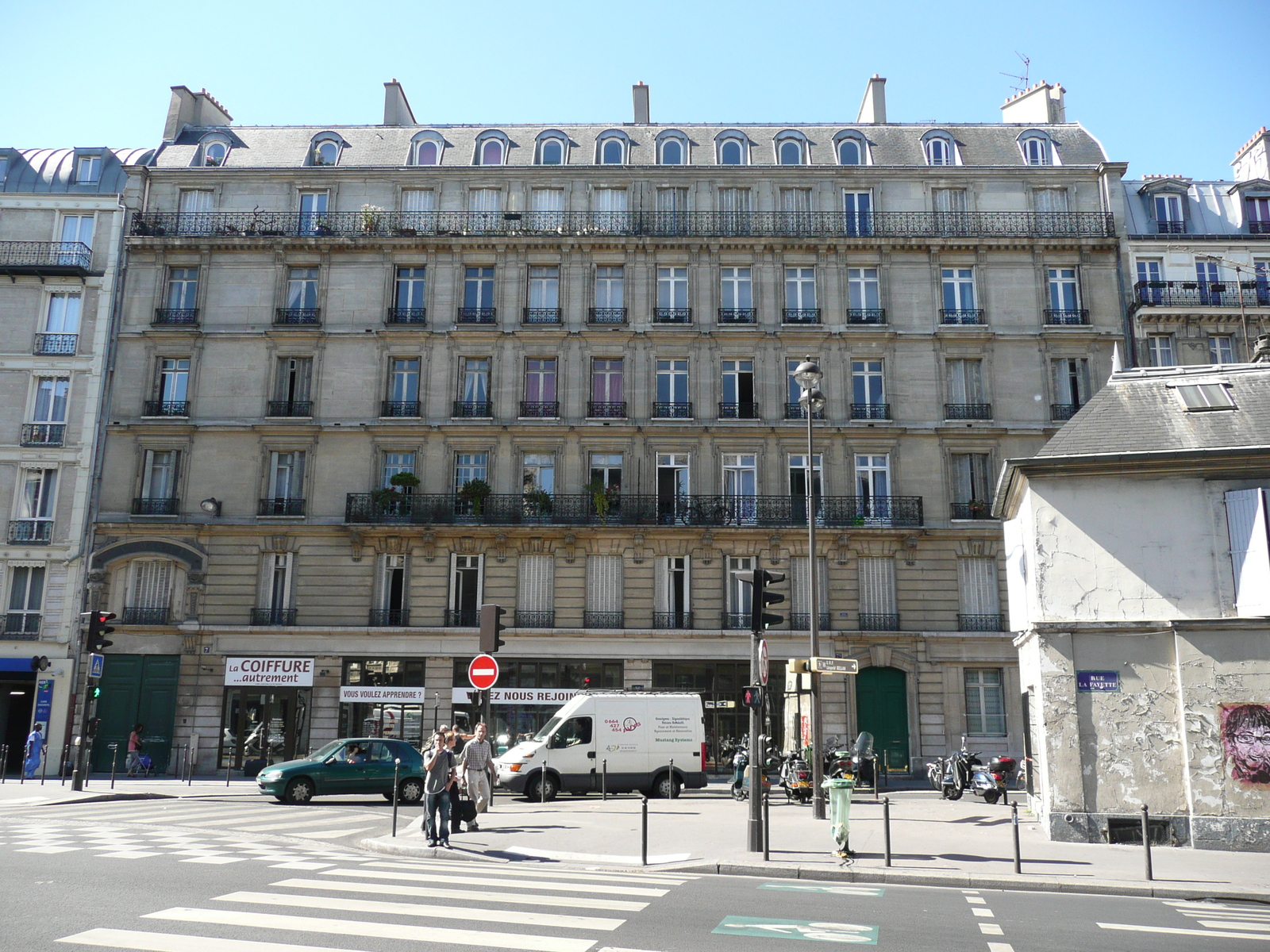 Photo France Paris Rue La Fayette 2007-08 142