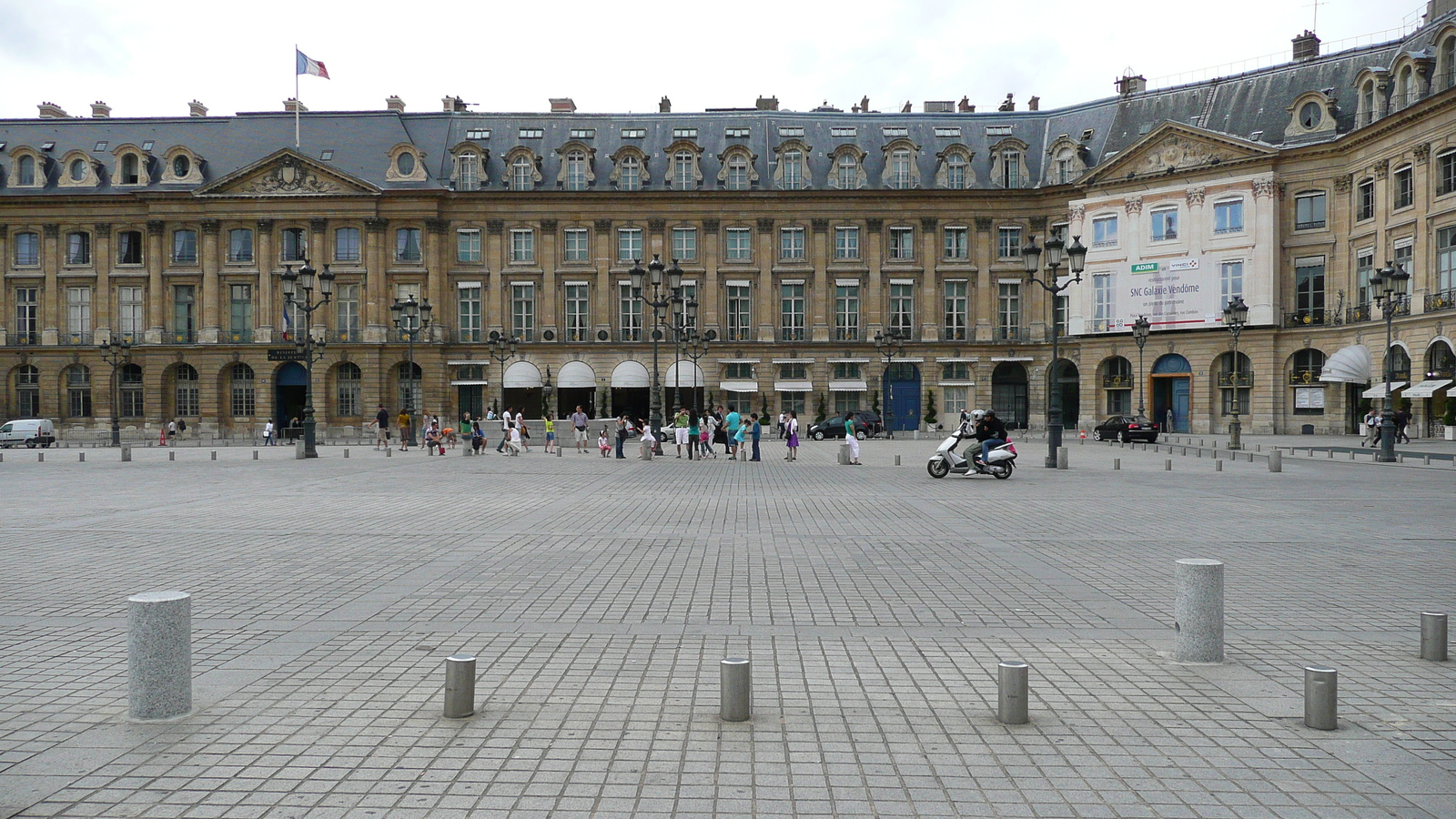 Photo France Paris Place Vendome 2007-07 38