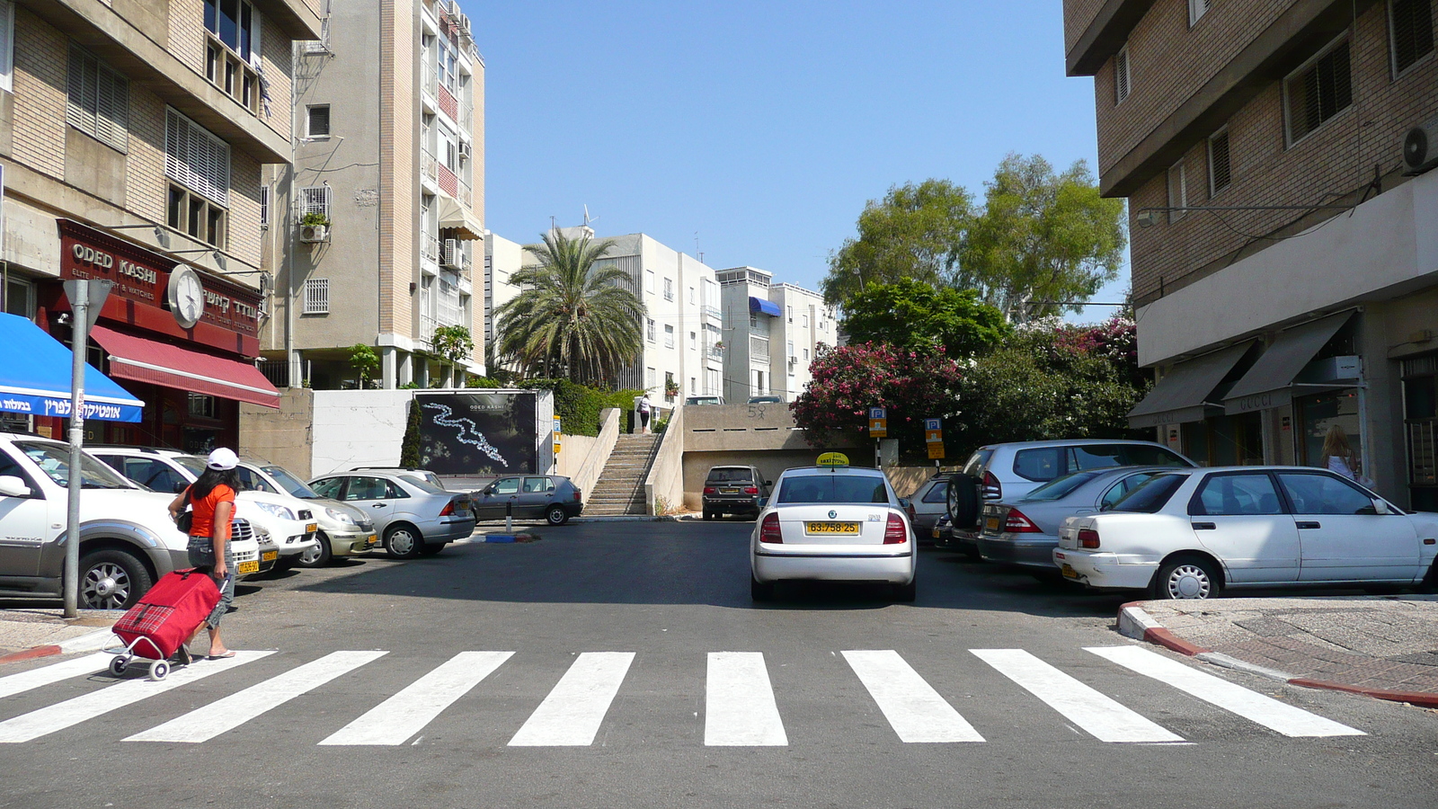 Photo Israel Tel Aviv Kikar Hamedina 2007-06 28