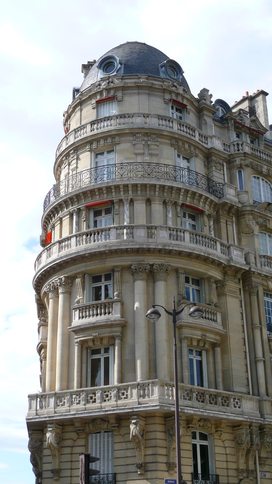 Photo France Paris 17eme Arrondissement Avenue de Wagram 2007-05 27