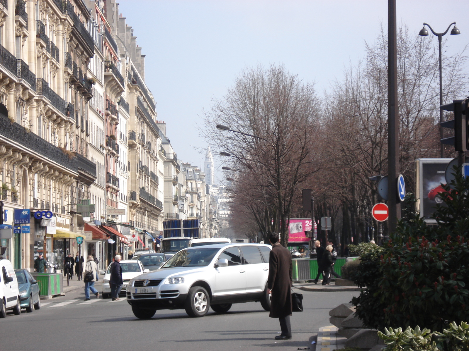 Photo France Paris 17eme Arrondissement Boulevard de Courcelles 2006-03 25
