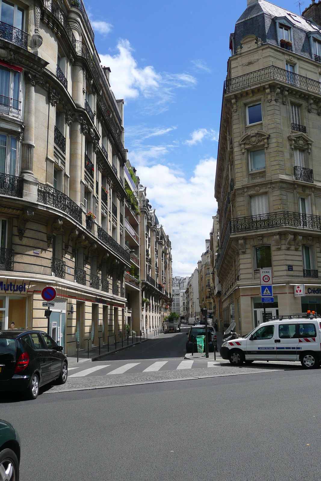 Photo France Paris Avenue Niel 2007-06 61