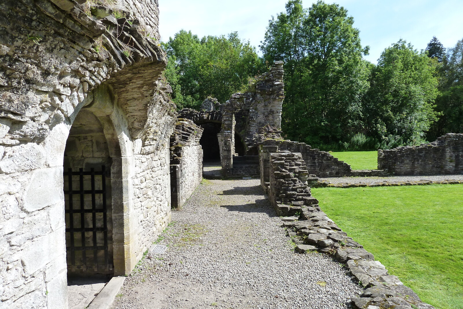 Photo Royaume-Uni Écosse Inchmahome Priory 2011-07 64