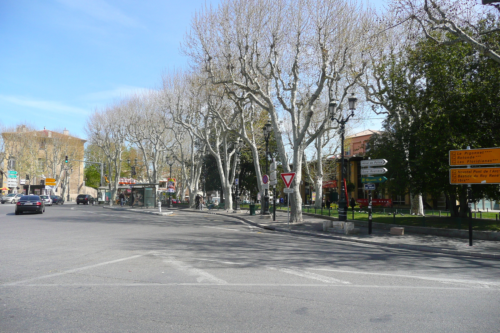 Photo France Aix en Provence Place du Général de Gaulle 2008-04 5