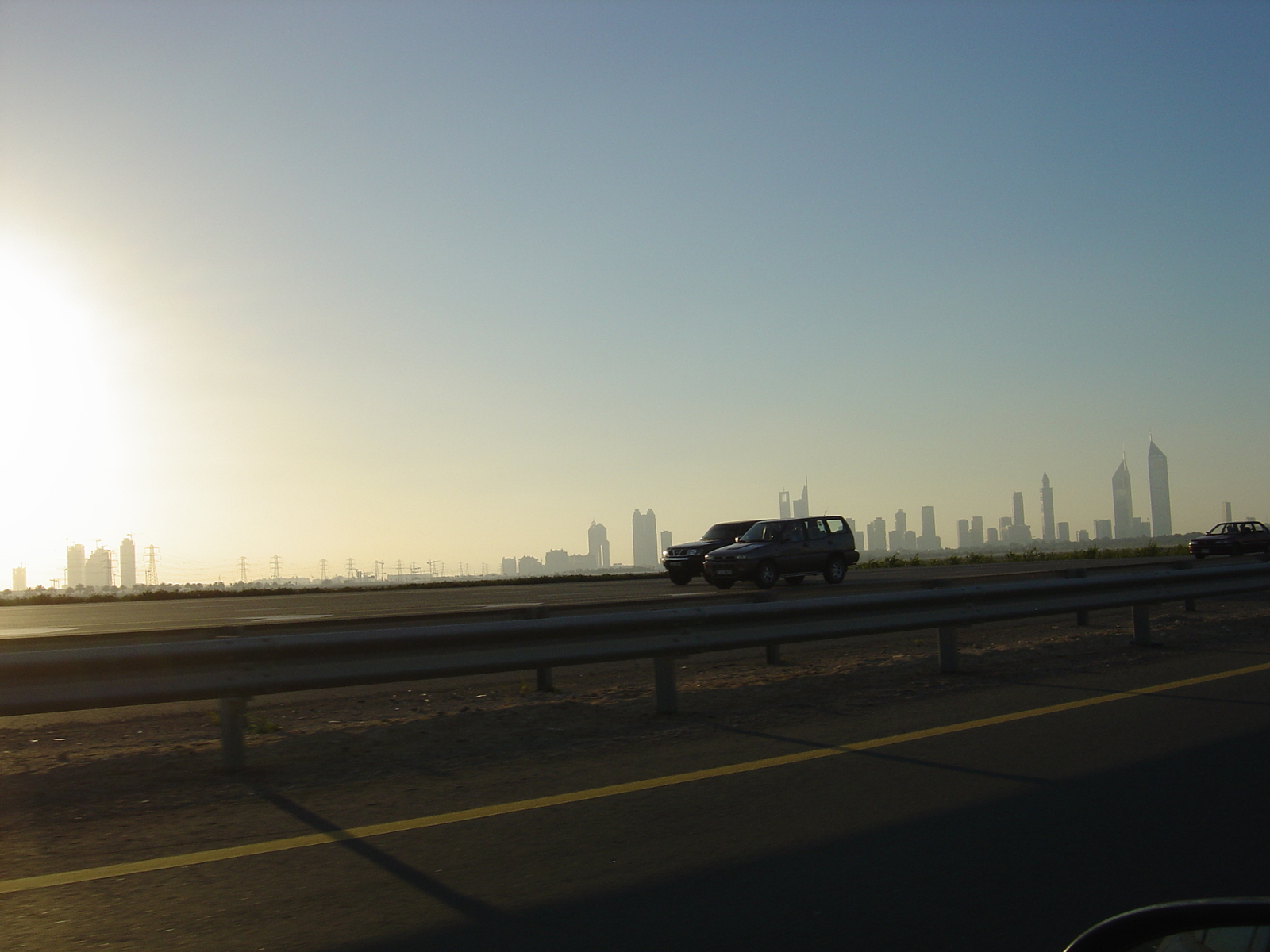 Photo Émirats arabes unis Route de Dubai à Al Ain 2005-03 22