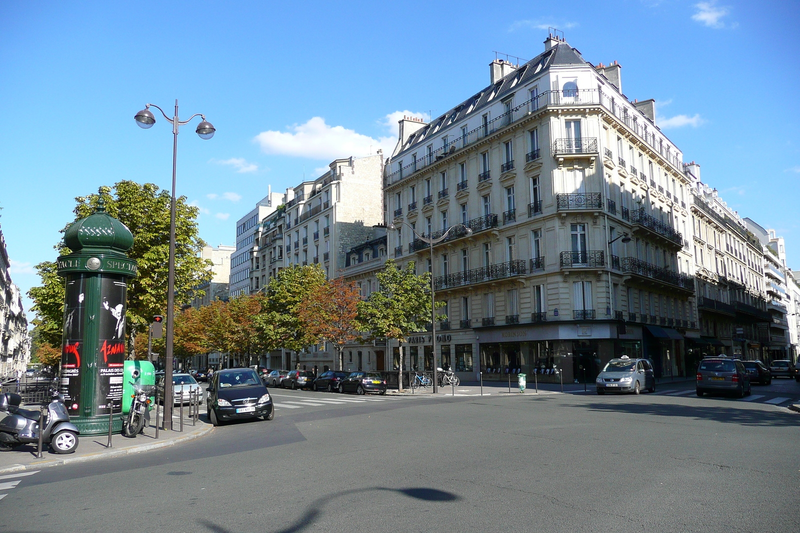Photo France Paris Avenue Hoche 2007-09 36