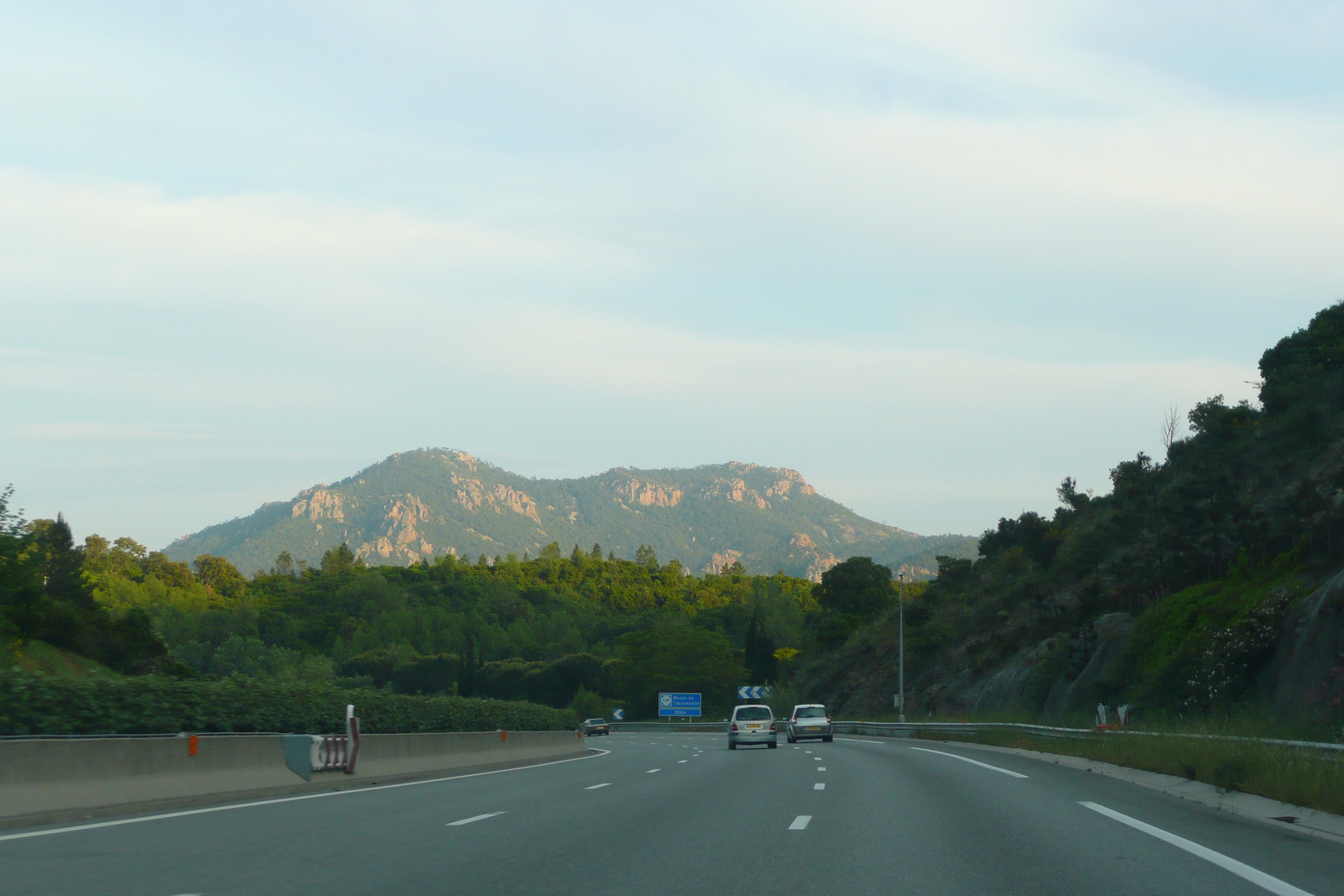 Photo France Côte d'Azur Route de Le Luc à Cannes 2008-05 8