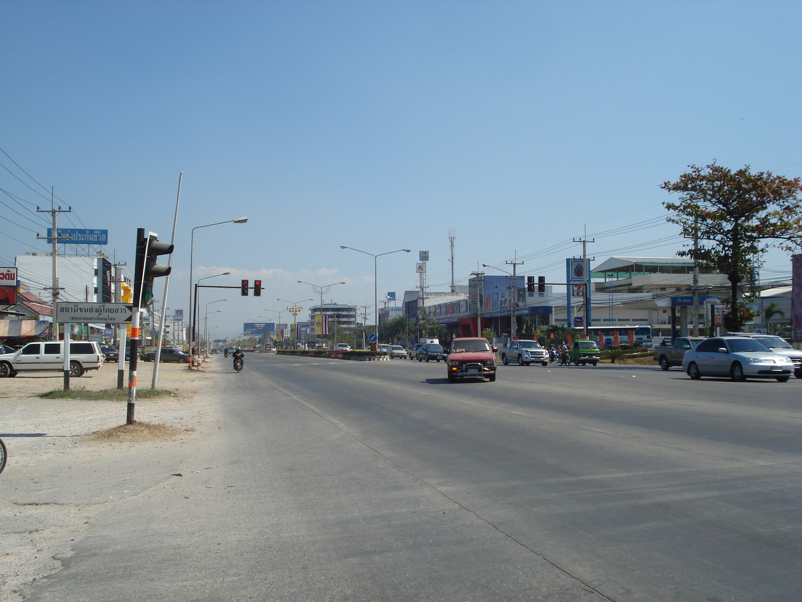 Photo Thaïlande Phitsanulok rue Mittraparp 2008-01 80