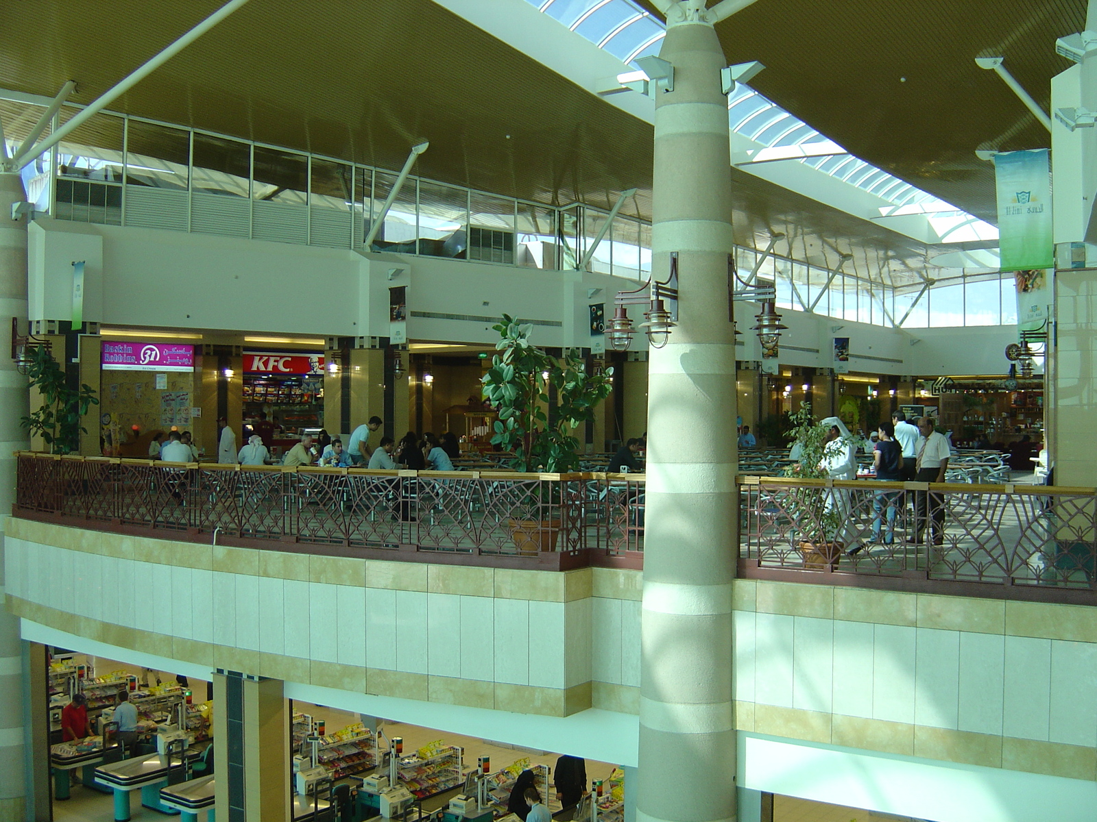 Photo Émirats arabes unis Al Ain Al Jimi Mall 2005-11 1