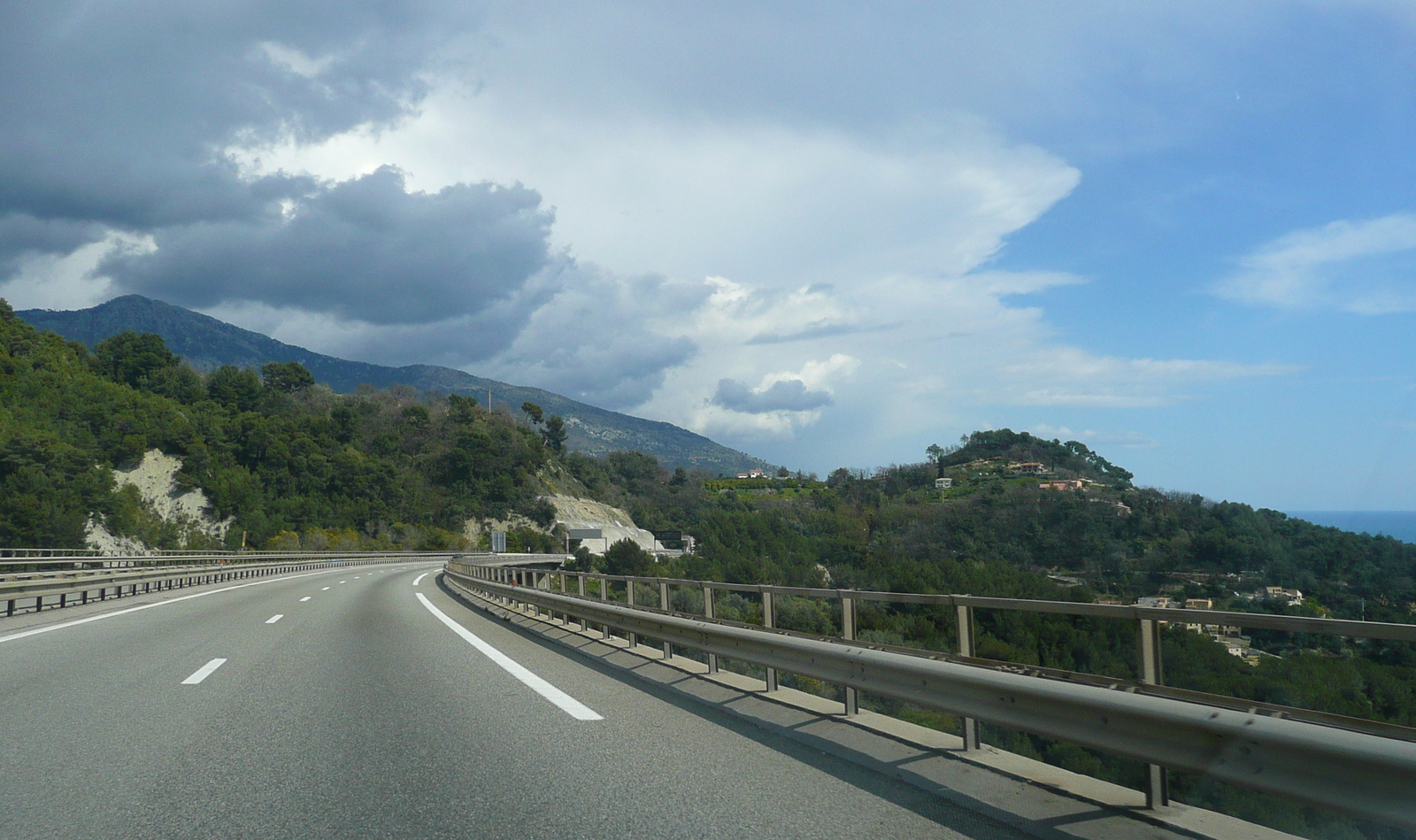 Photo France Côte d'Azur route de Nice à Menton 2008-03 88