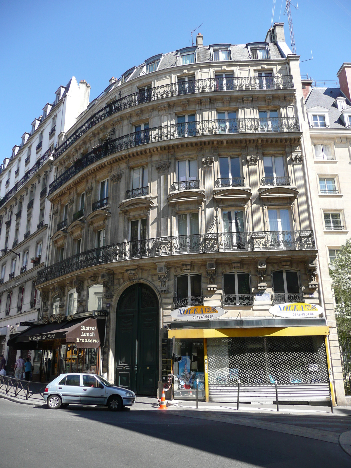 Photo France Paris Rue La Fayette 2007-08 16