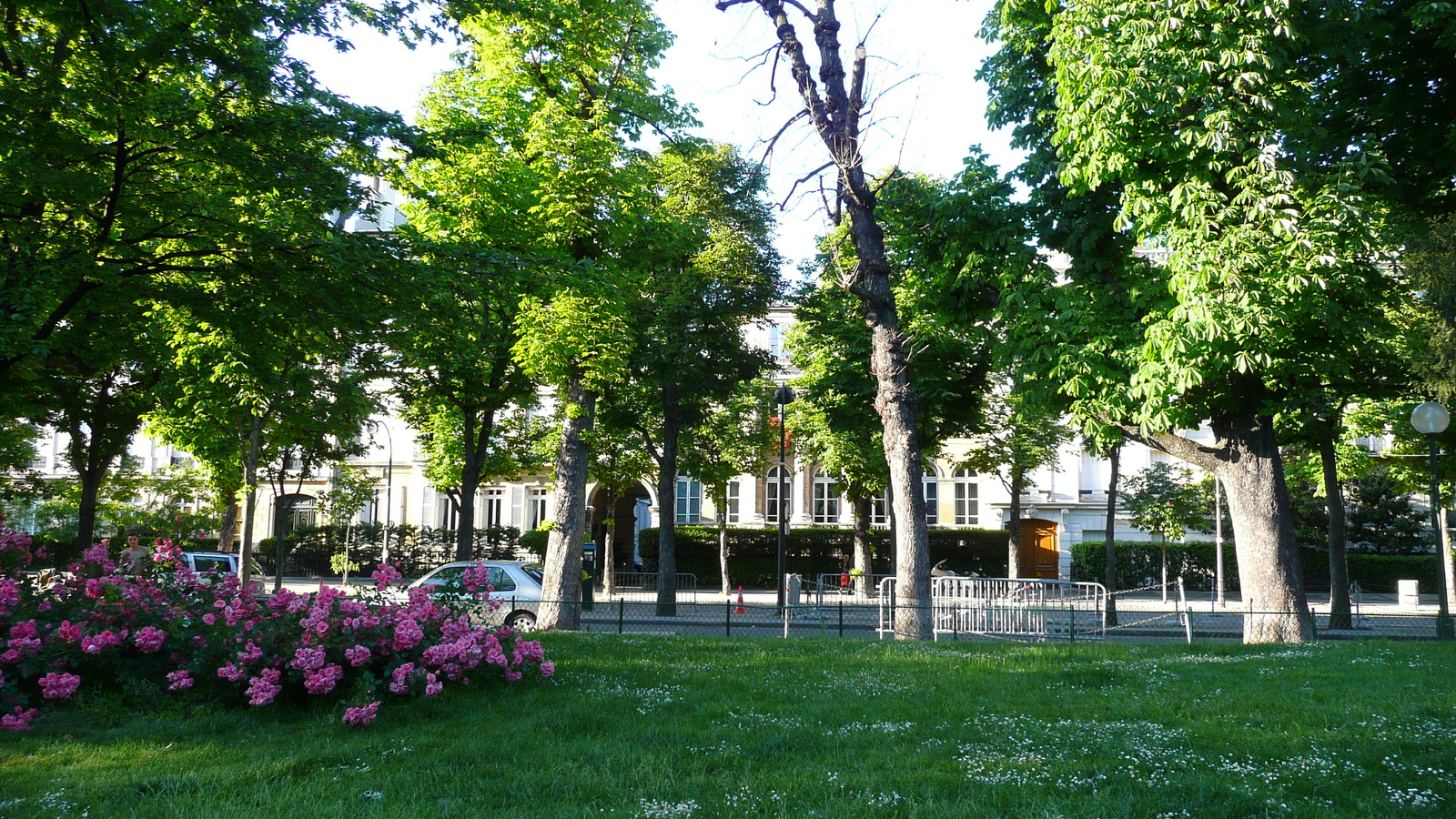 Photo France Paris Avenue des Champs Elysees 2007-04 89