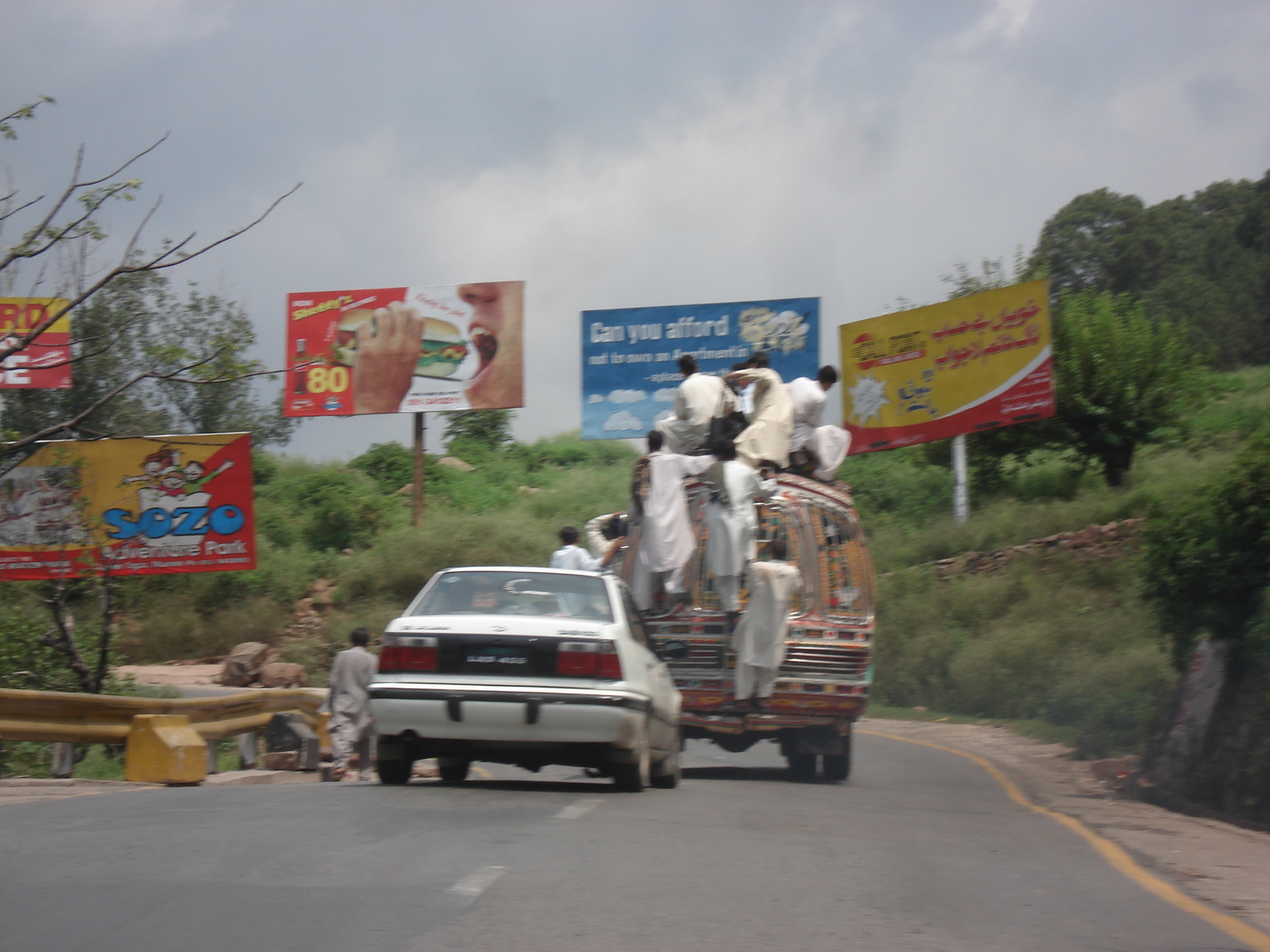 Photo Pakistan Route de Islamabad à Murree 2006-08 4