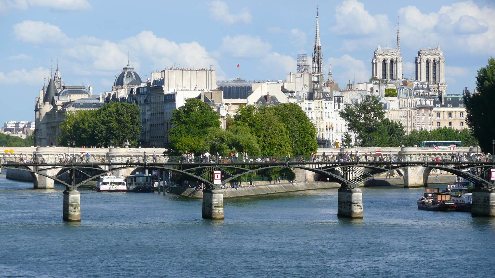 Photo France Paris Les ponts de Paris 2007-07 26