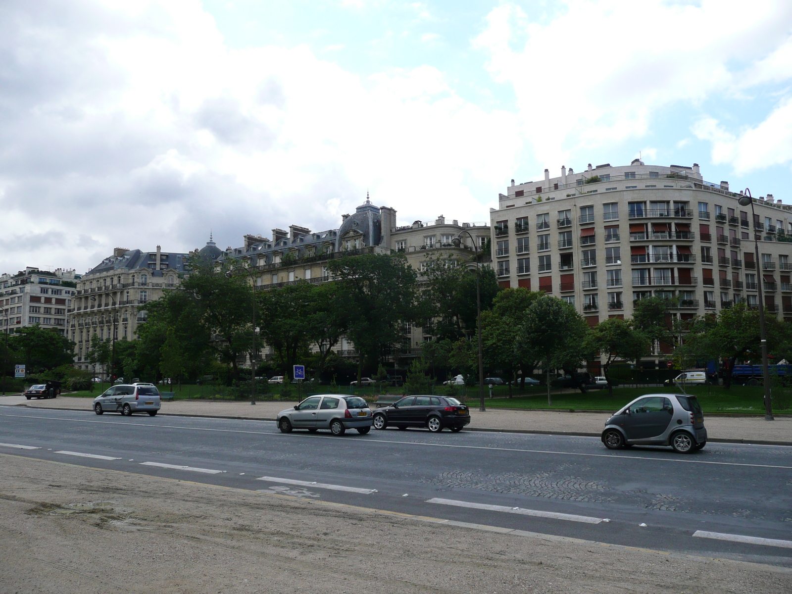 Photo France Paris Avenue Foch 2007-06 153