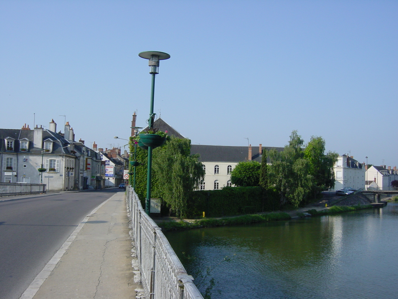 Photo France Vierzon 2003-05 0
