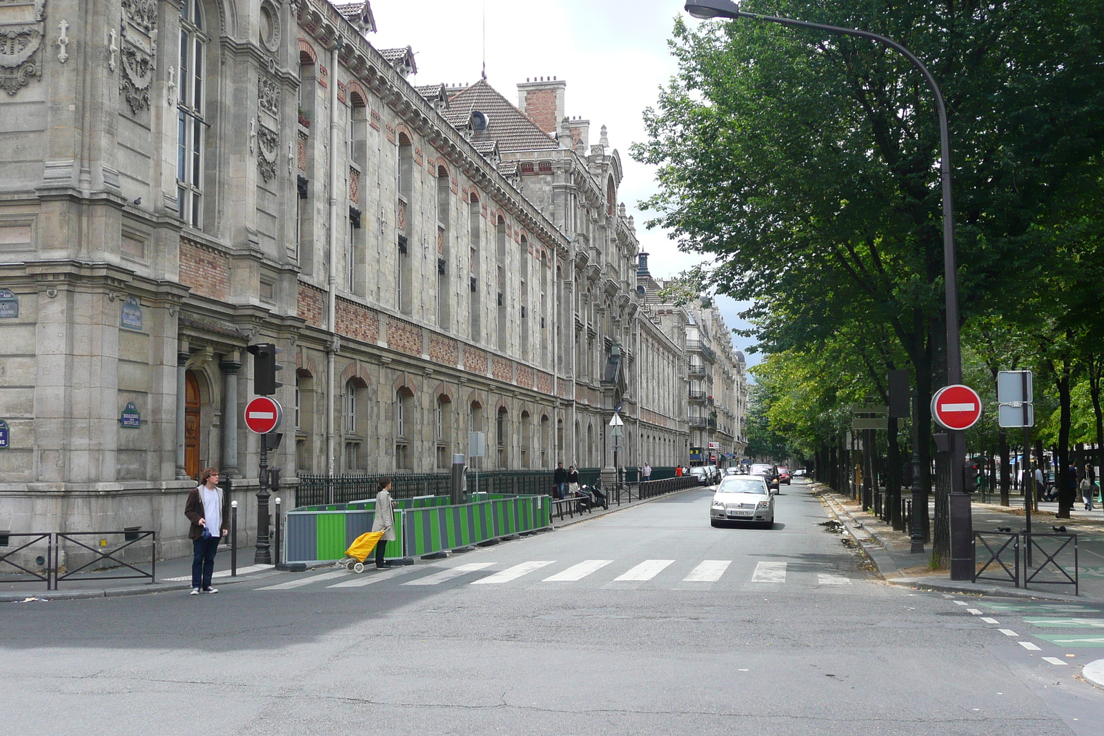 Photo France Paris Rue de Rome 2007-06 110